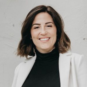 Meet your Posher, Gillian